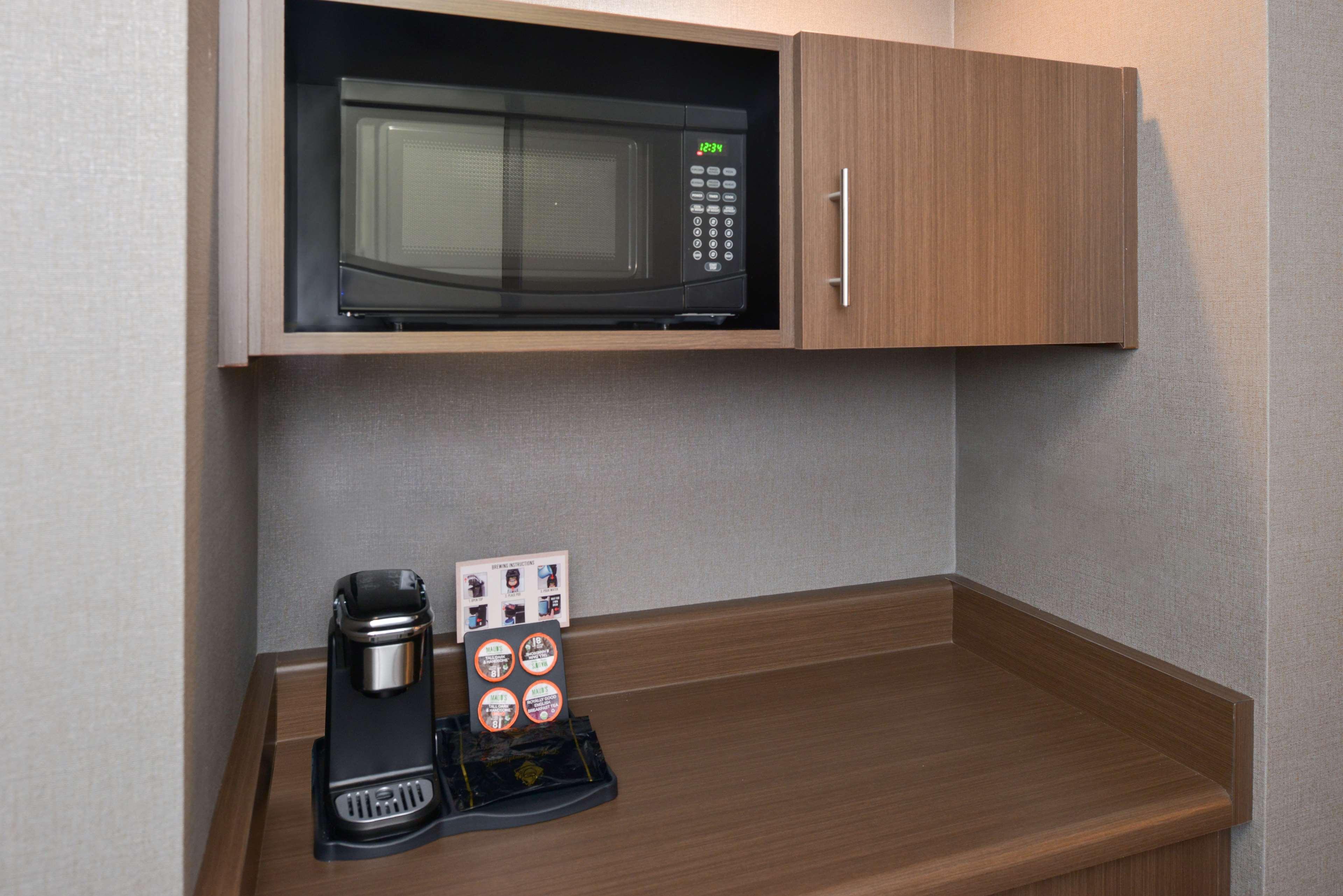 Best Western Plus West Covina Inn מראה חיצוני תמונה