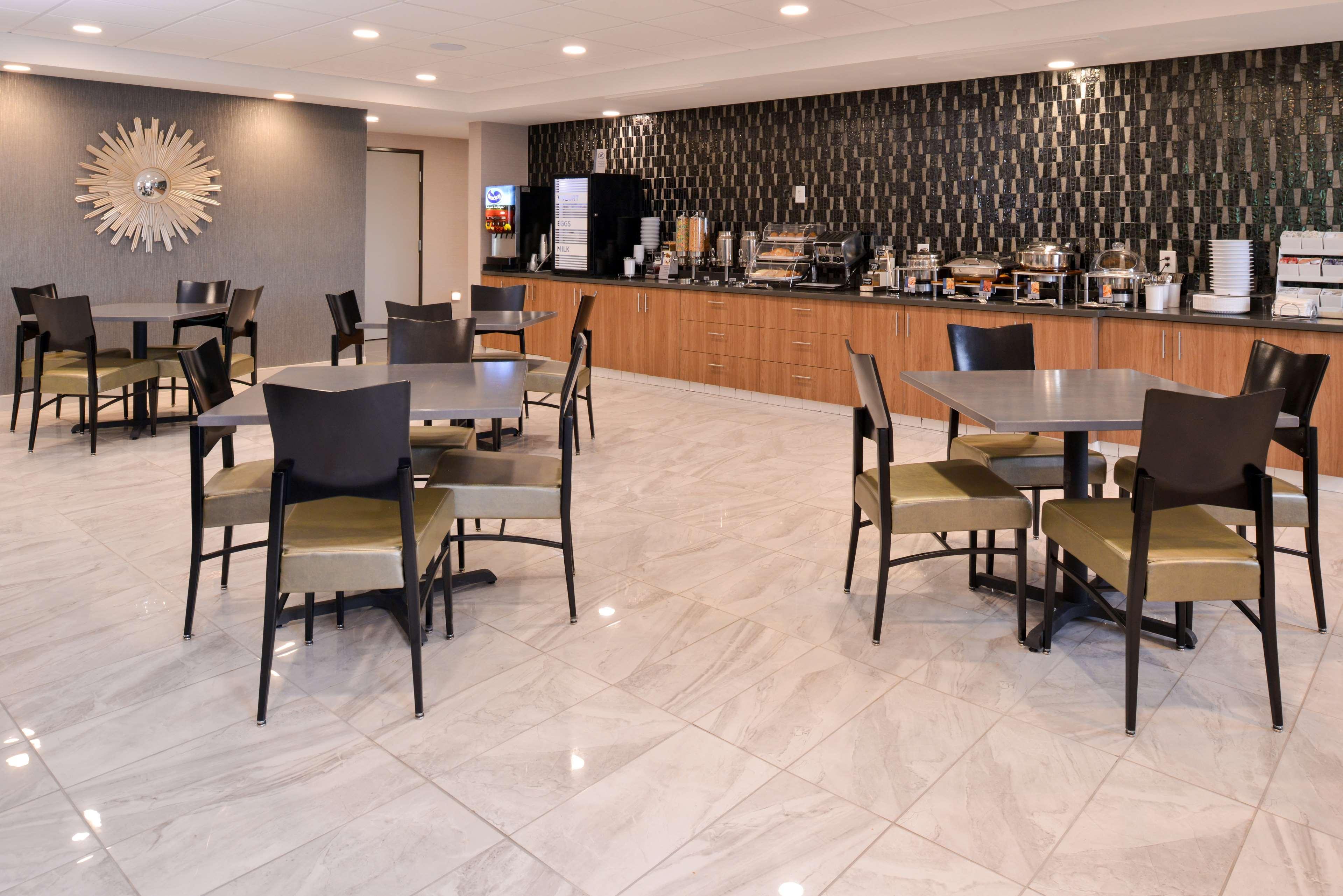 Best Western Plus West Covina Inn מראה חיצוני תמונה