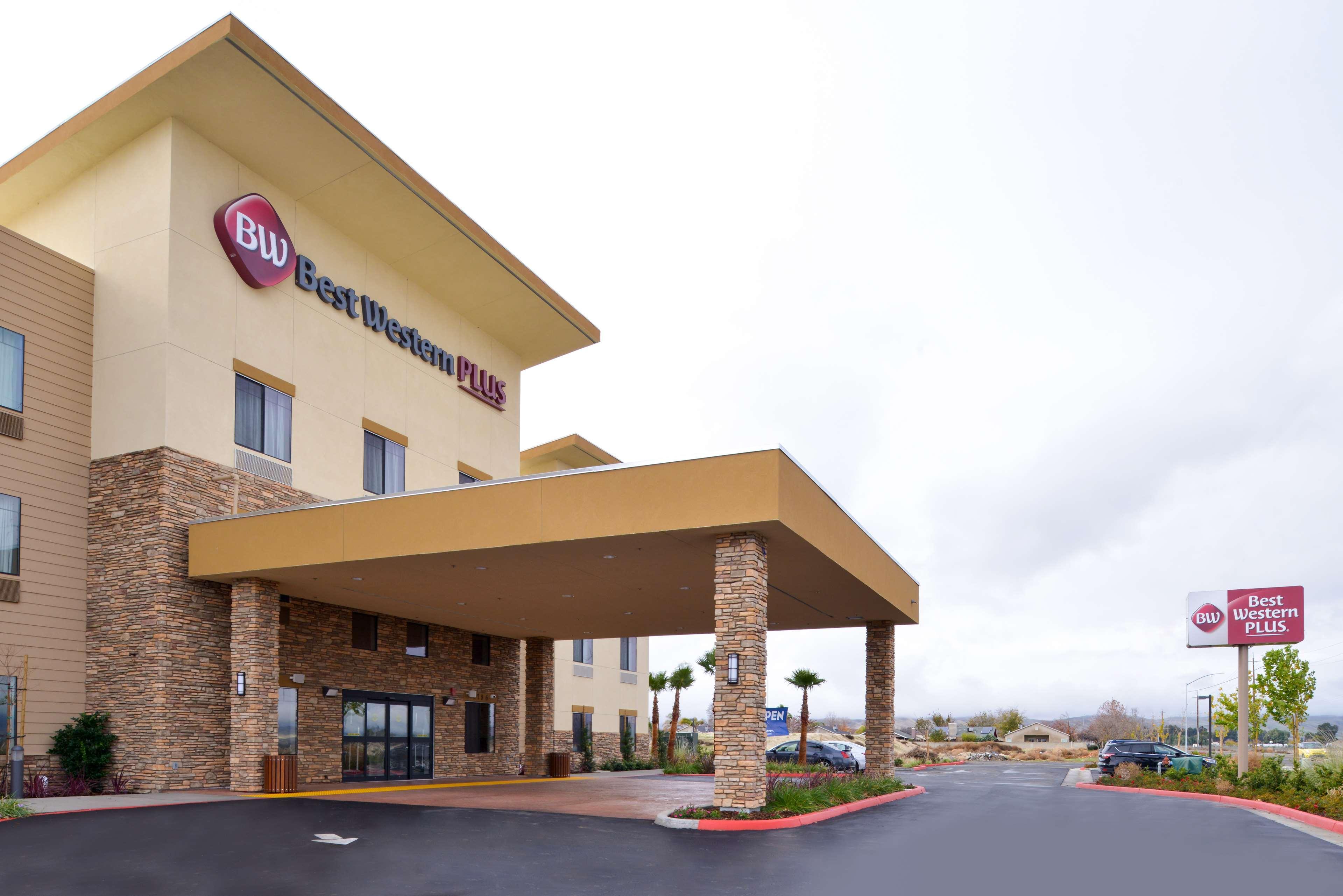 Best Western Plus West Covina Inn מראה חיצוני תמונה