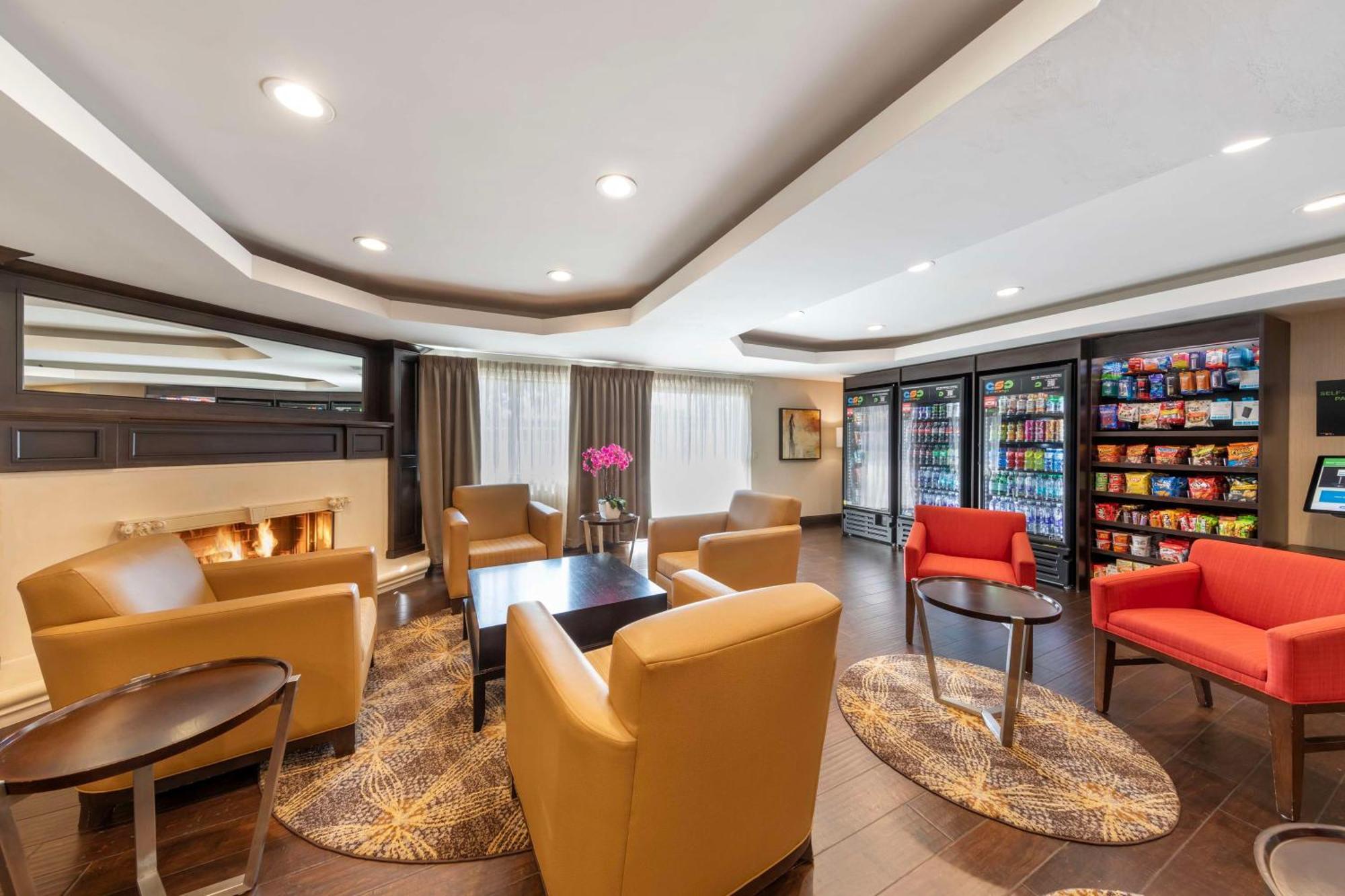 Best Western Plus West Covina Inn מראה חיצוני תמונה
