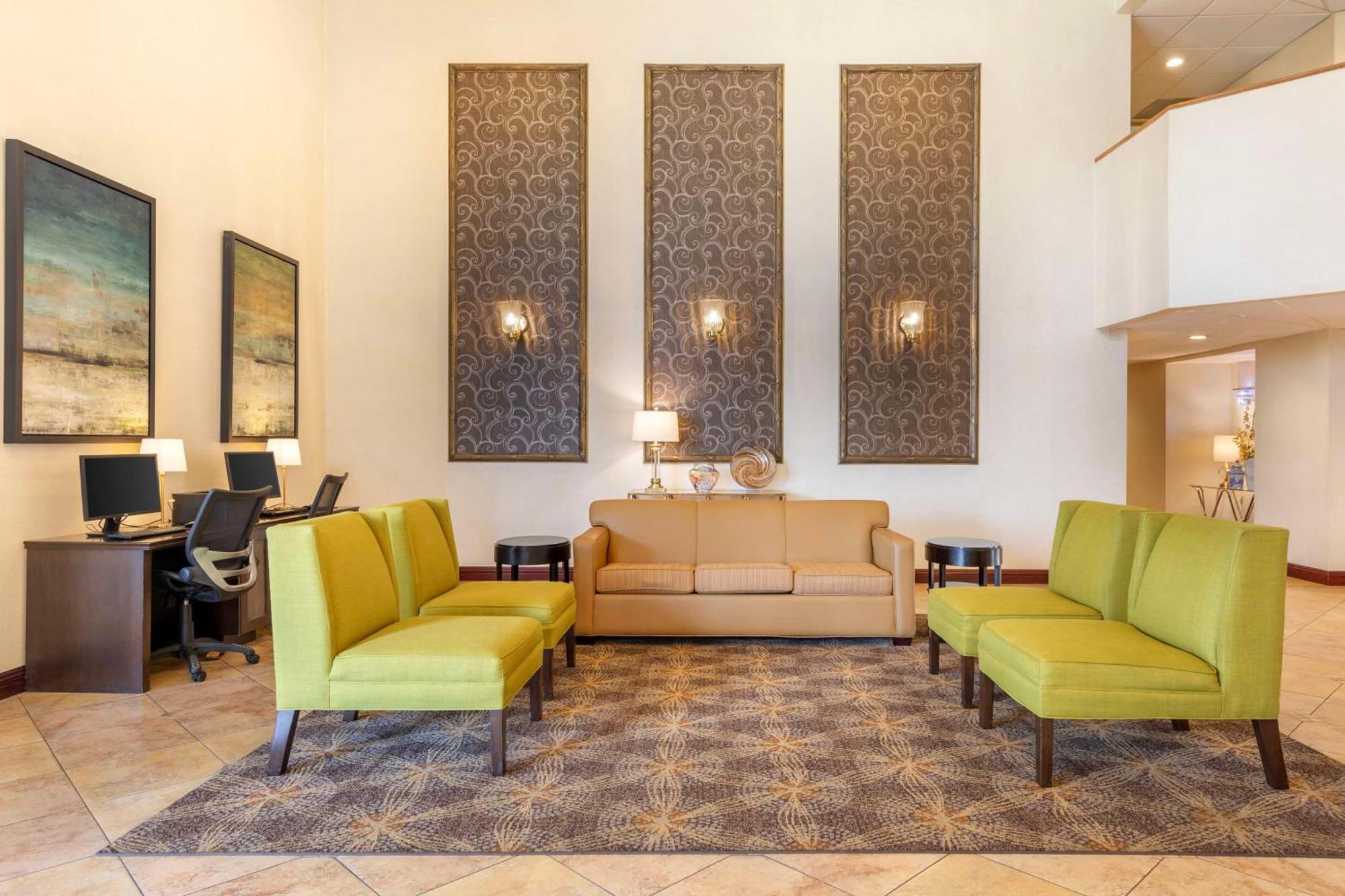 Best Western Plus West Covina Inn מראה חיצוני תמונה